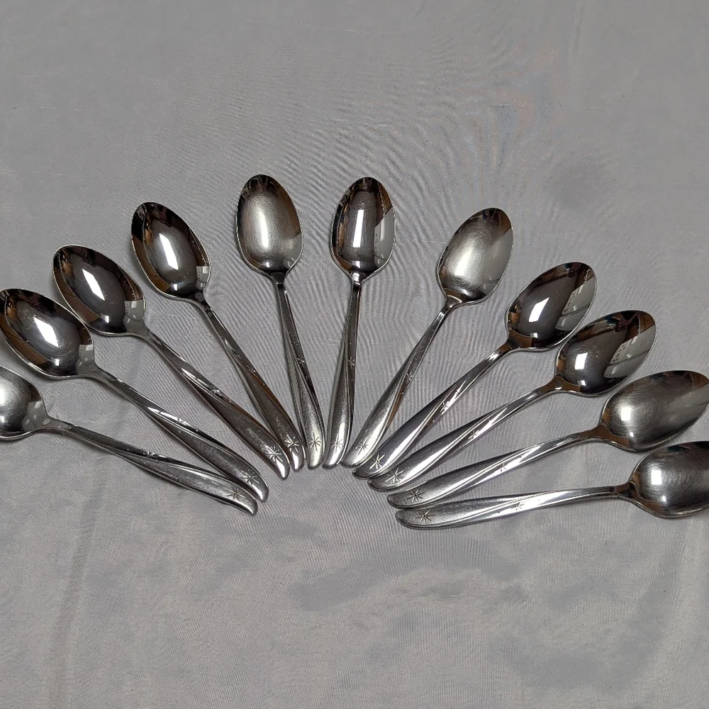 Set Of 11 Oneida Community Twin Star Tea Spoons MCM Vintage Atomic Stainless